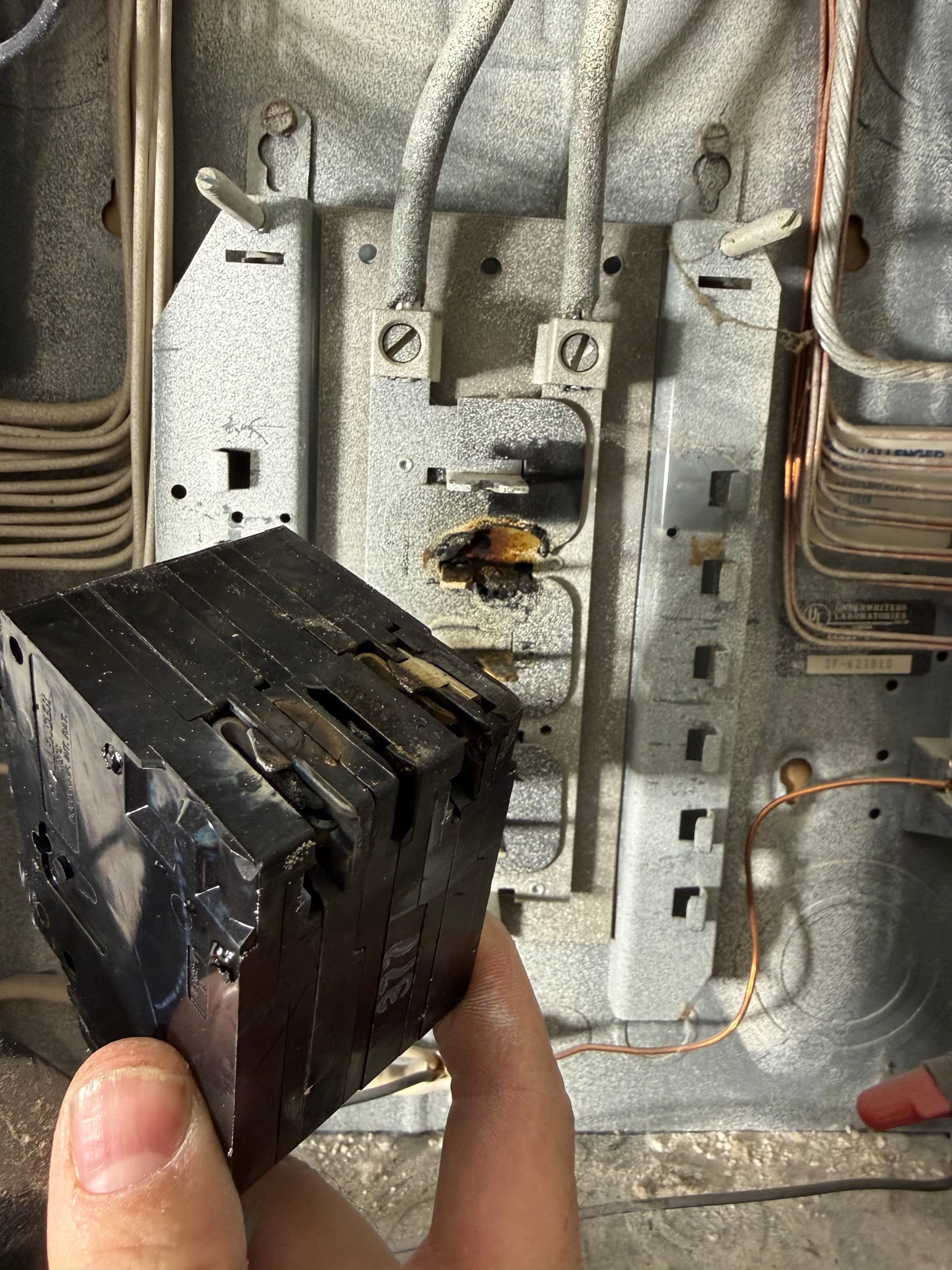 Gallery photos for Ensuring Electrical Safety with Complete Panel Upgrade: Image #1