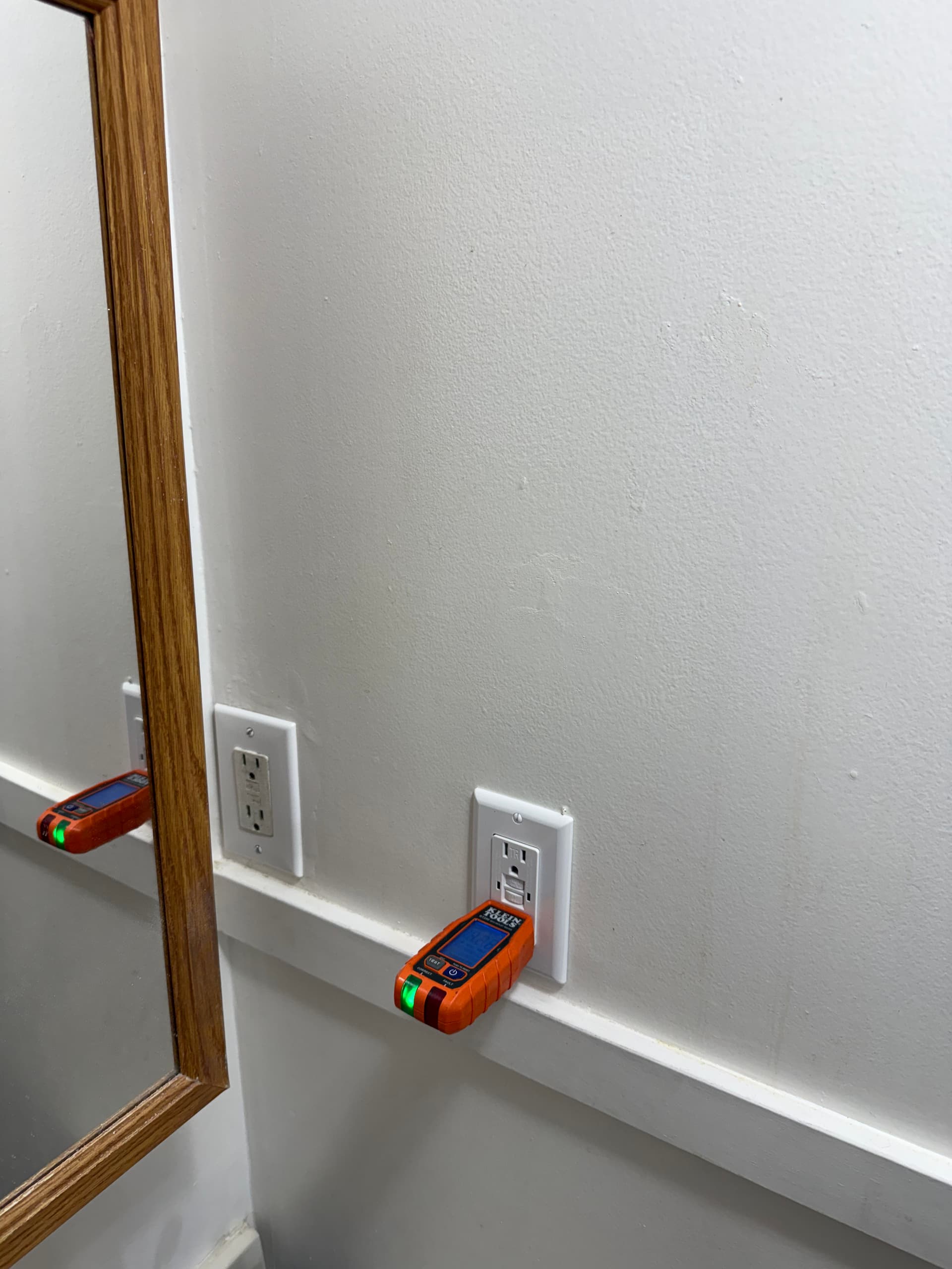 Gallery photos for Electrical Upgrades in Riverdale Home: Image #5
