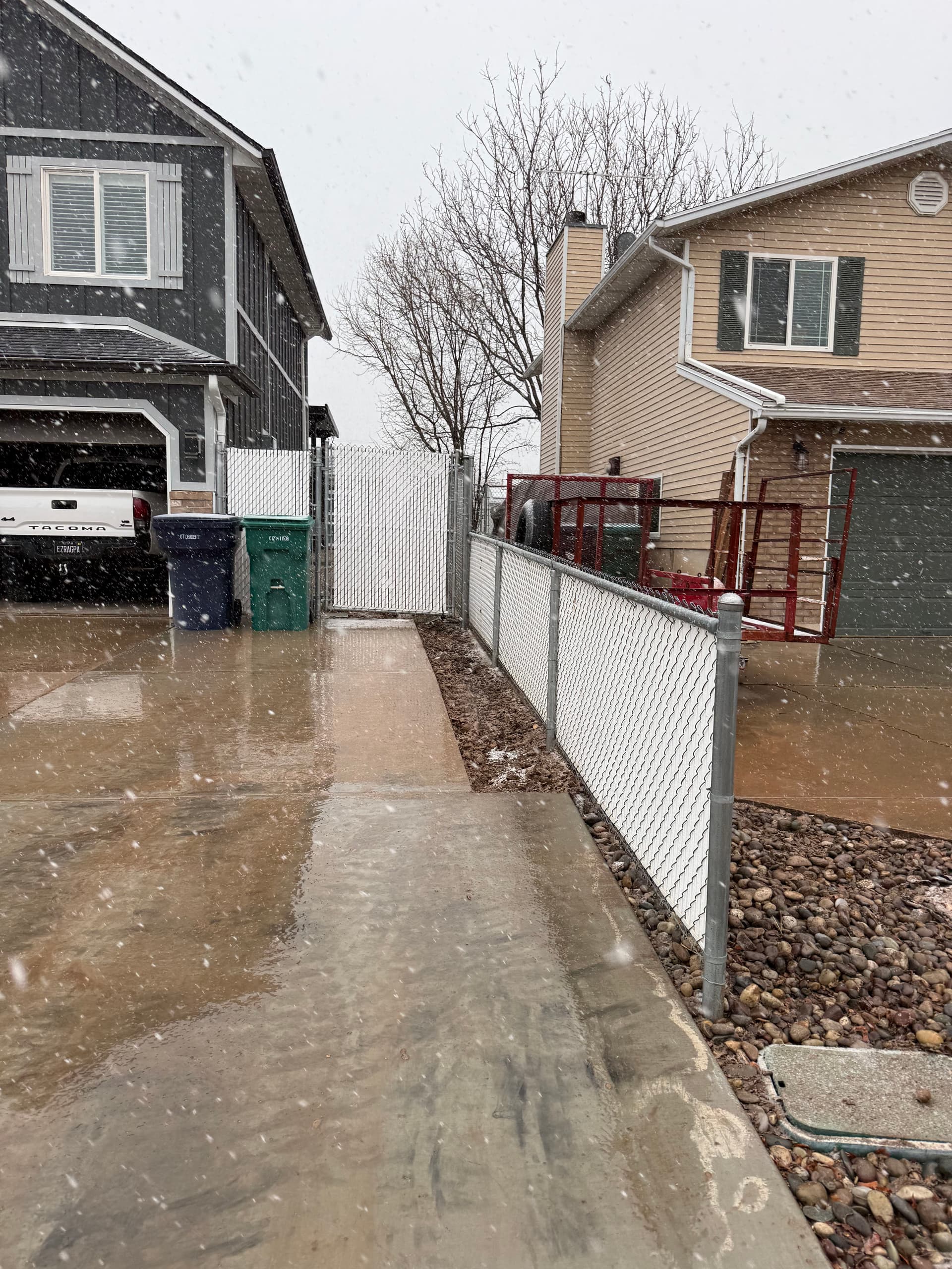 Gallery photos for Restoring Power in the Snow: Image #4