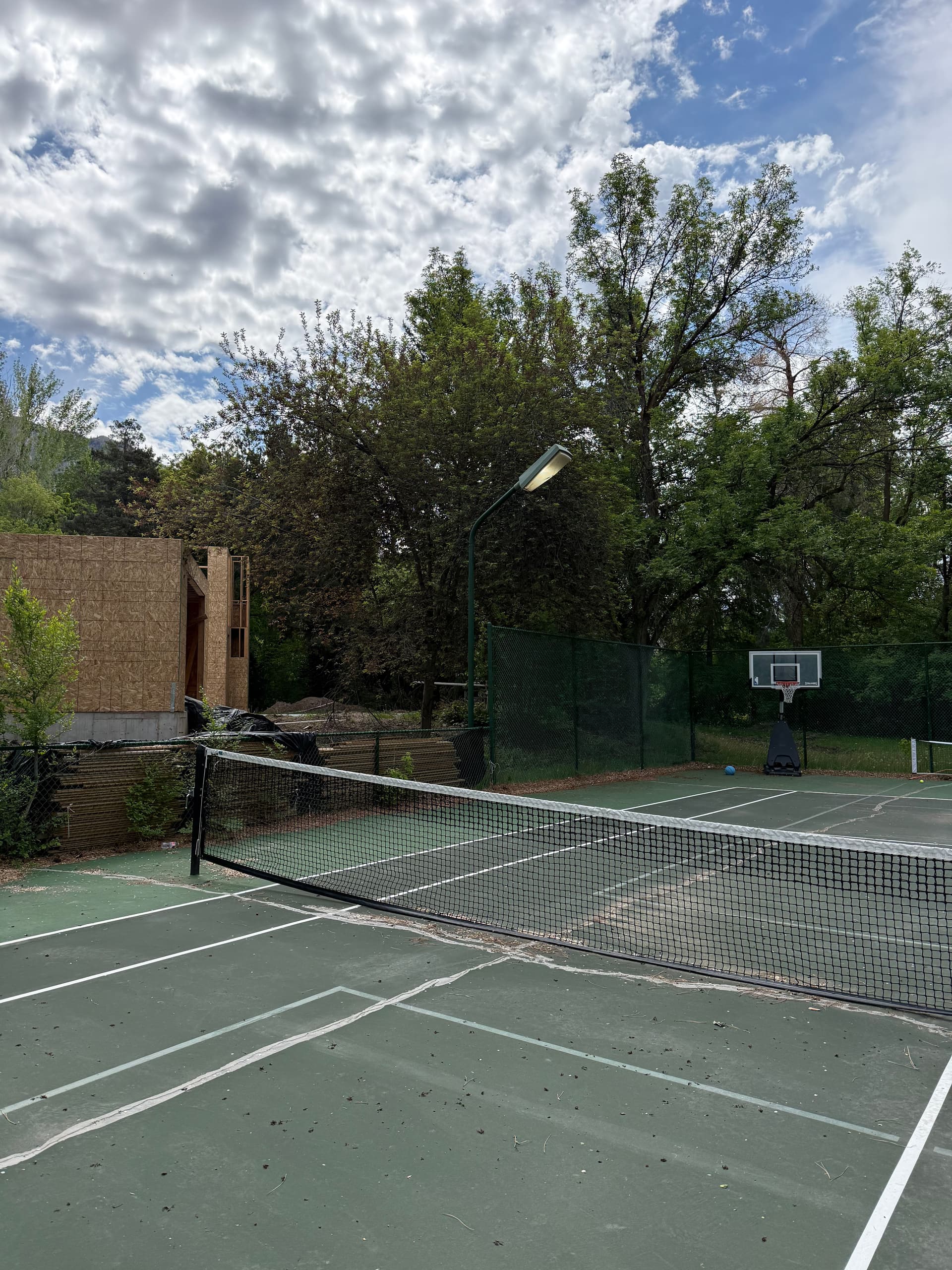 Gallery photos for Metal Halide to LED Upgrade on an Outdoor Sports Court: Image #2