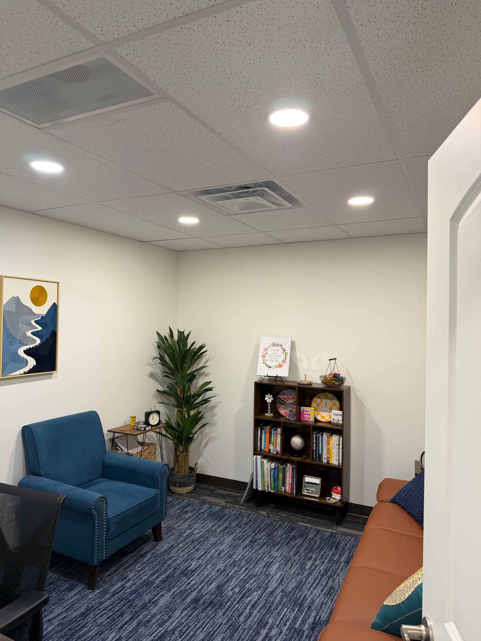 Gallery photos for Office Tenant Finish Electrical and Lighting Done Right: Image #4