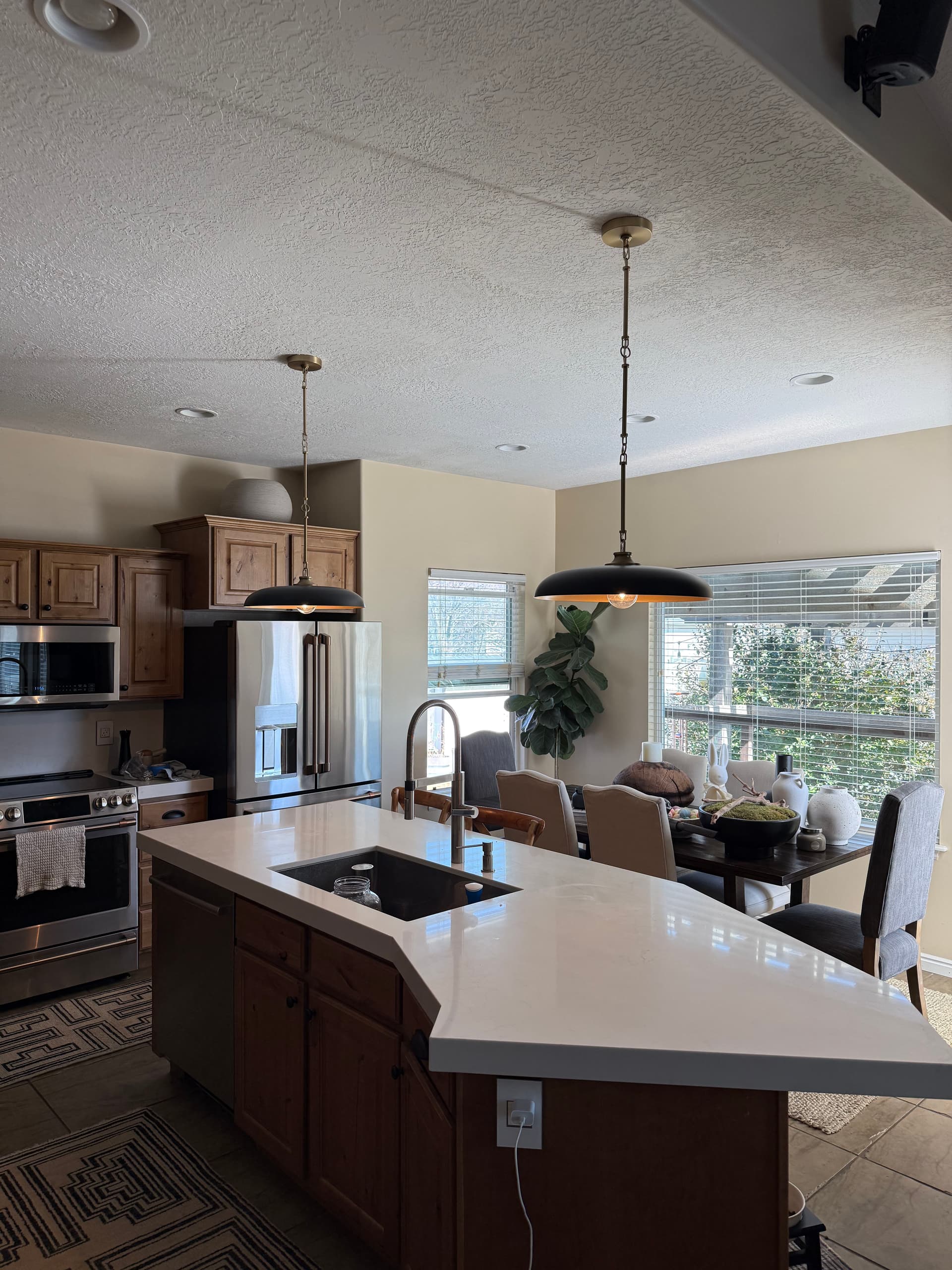 Gallery photos for Kitchen Lighting Upgrade with New Island Pendants: Image #1